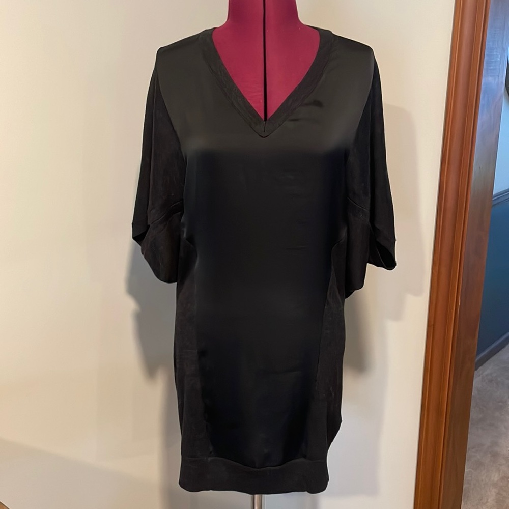Elwar Panel Sweater Dress